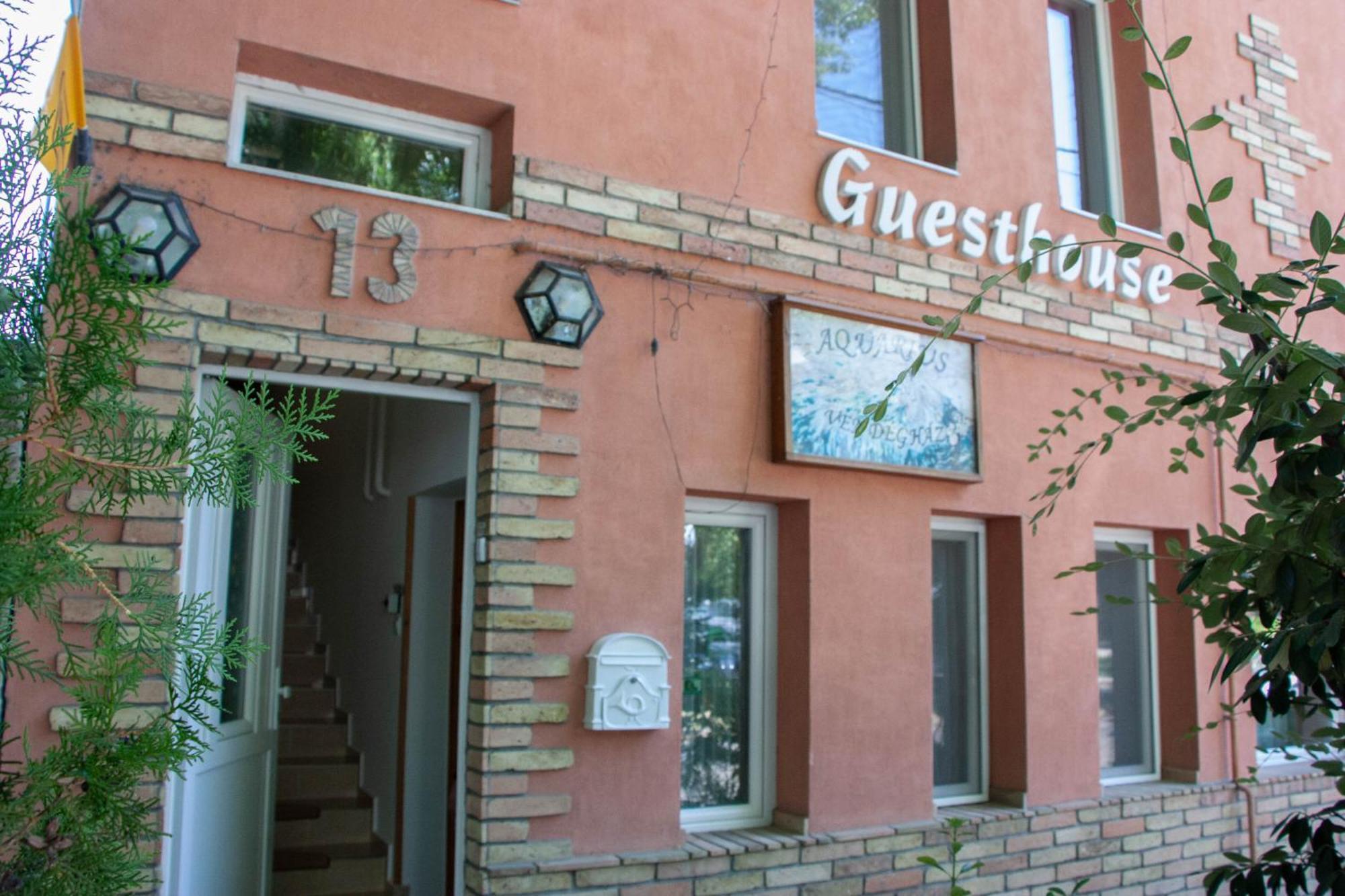 Aquarius Vendeghaz Hotel Szeged Ngoại thất bức ảnh