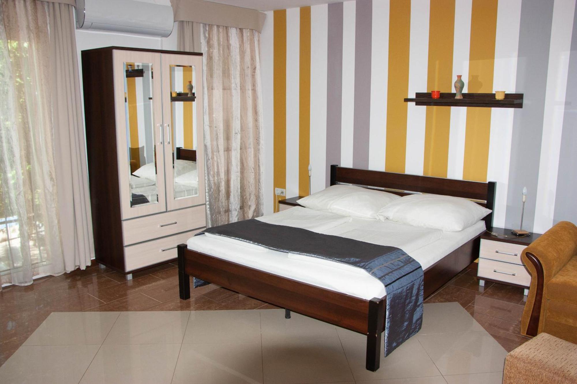 Aquarius Vendeghaz Hotel Szeged Ngoại thất bức ảnh