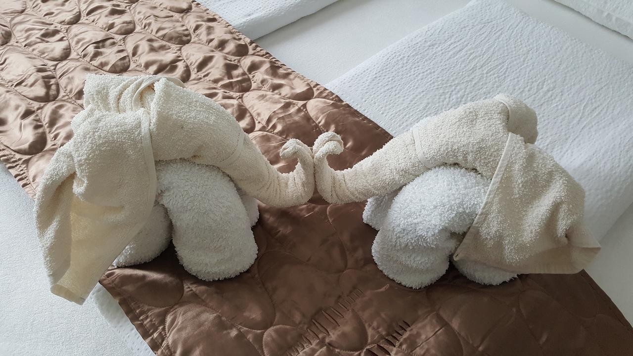 Aquarius Vendeghaz Hotel Szeged Ngoại thất bức ảnh